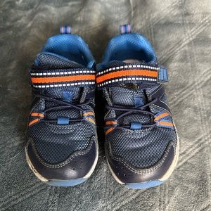 GUC Stride Rite boys sneakers size 8 toddler